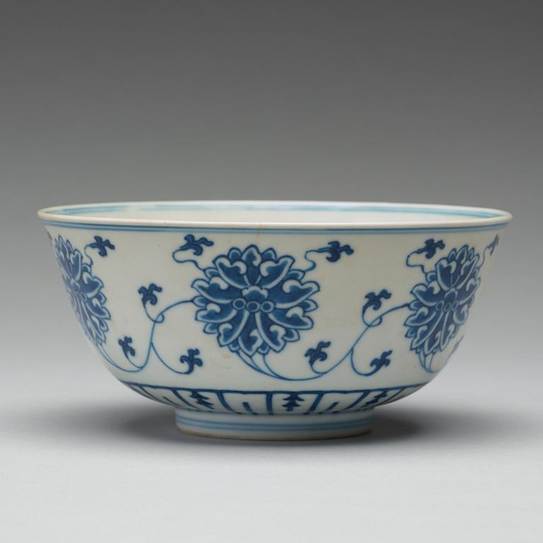 SKÅL, porslin, sen Qingdynasti, med Tongzhi sex karaktärers märke.