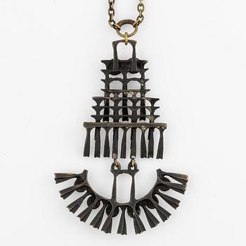Pentti Sarpaneva, necklace, bronze.