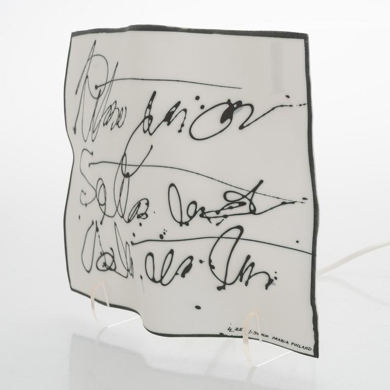 Inkeri Leivo, vägglampa, "Love letter", signerad IL 25/-90/MM Arabia Finland.