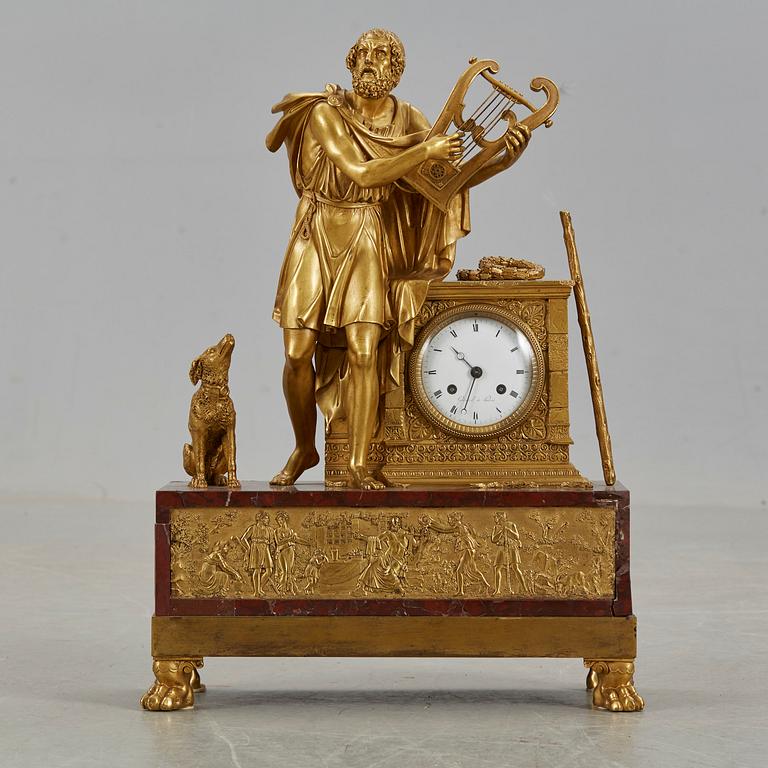 BORDSPENDYL, empire, Gerard A Paris. 1800-talets första del.