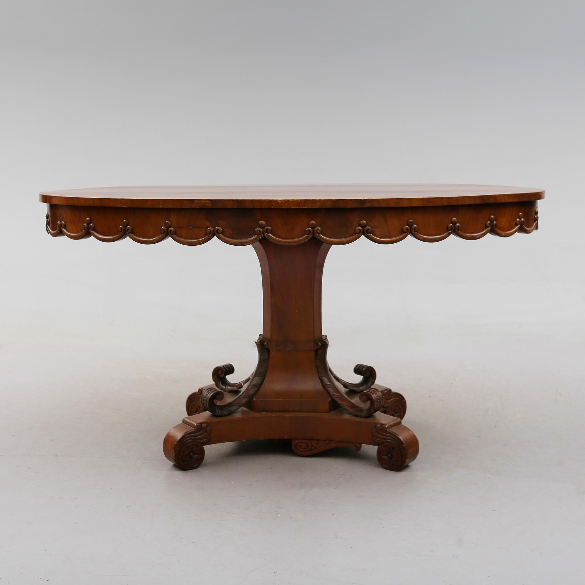 BORD, senempire, 1800-talets mitt.