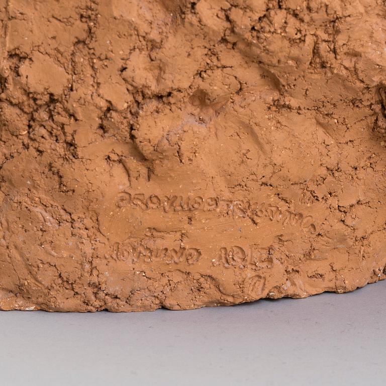 ASMUND ARLE, Sculpture, tarracotta, signed Asmund arle and dated -71.