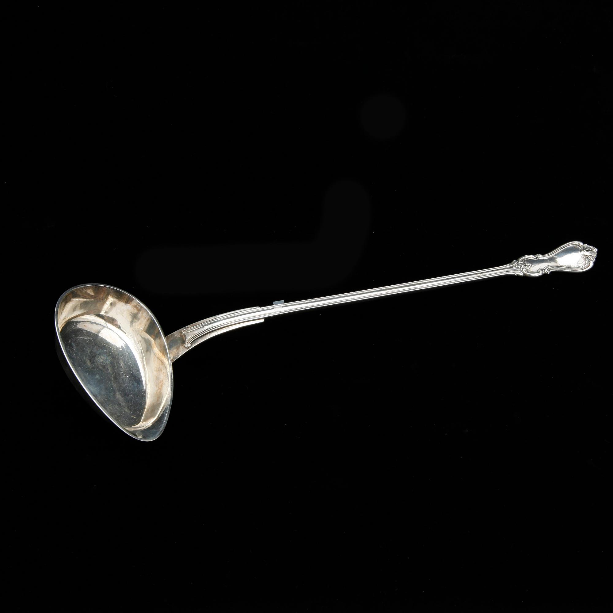 SOPPSLEV, silver, "Olga", Gustaf Möllenborg, Stockholm 1846. Vikt ca 240 gram.