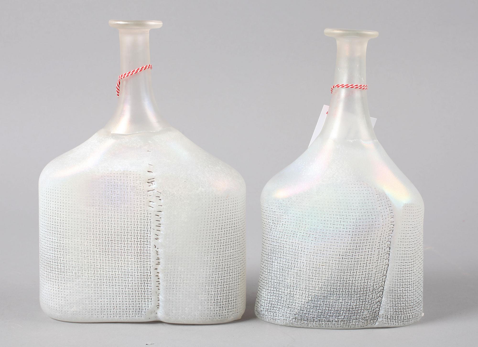 VASER, 2 st. Glas, design Bertil Vallien, Boda.