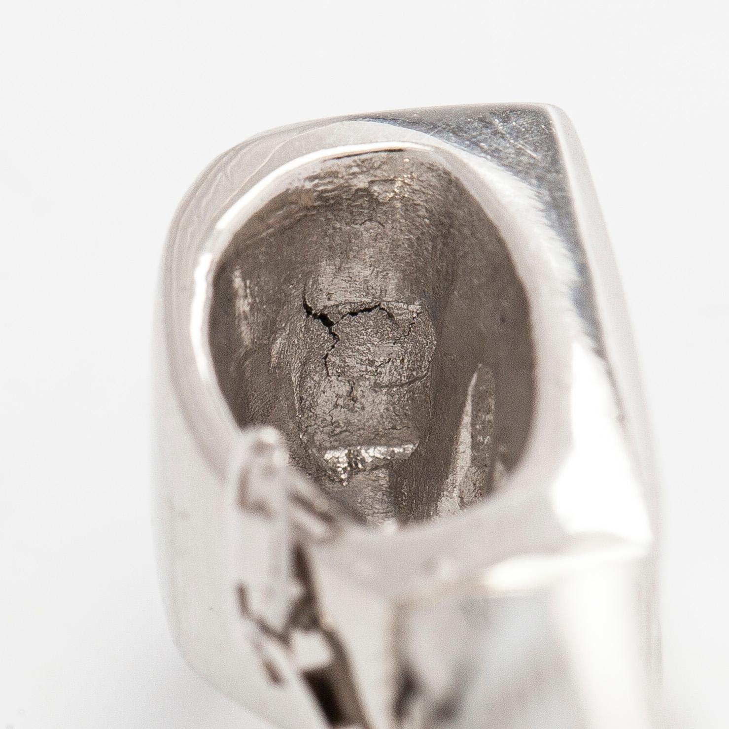 Hänge, platina samt smaragd-, prinses,-baguette- och briljantslipade diamanter med kedja i 14K vitguld.