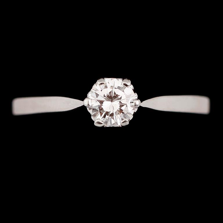 RING, 18 k vitguld, briljantslipad diamant 0.40 ct.