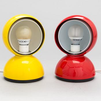 VICO MAGISTRETTI, PÖYTÄVALAISIMIA, 2 kpl, "Eclisse" Artemide, Milano. Malli muotoiltu v. 1965.