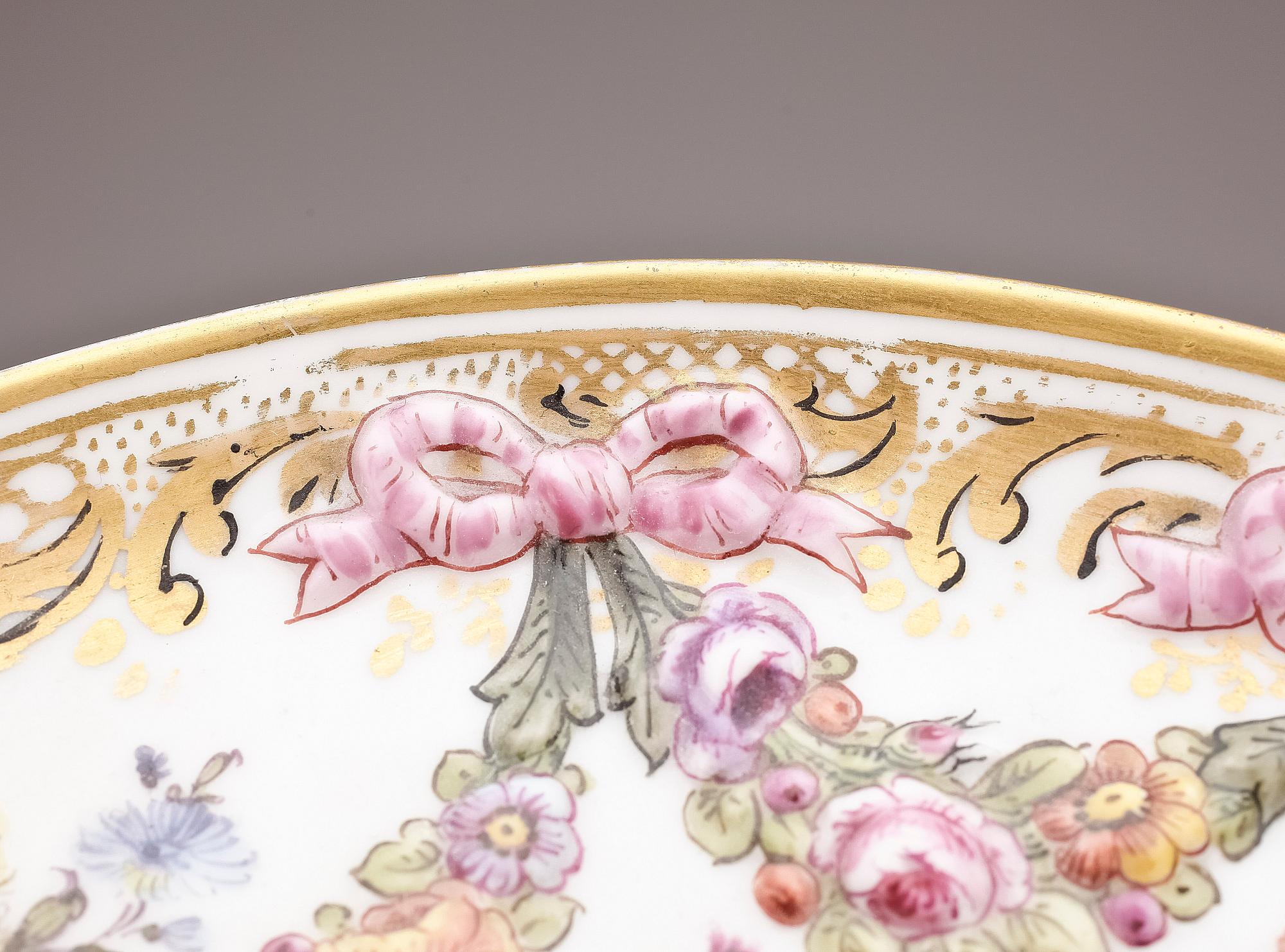 FAT samt SKÅL med LOCK, porslin, Napoli-liknande märke, sannolikt 1900-talets början.