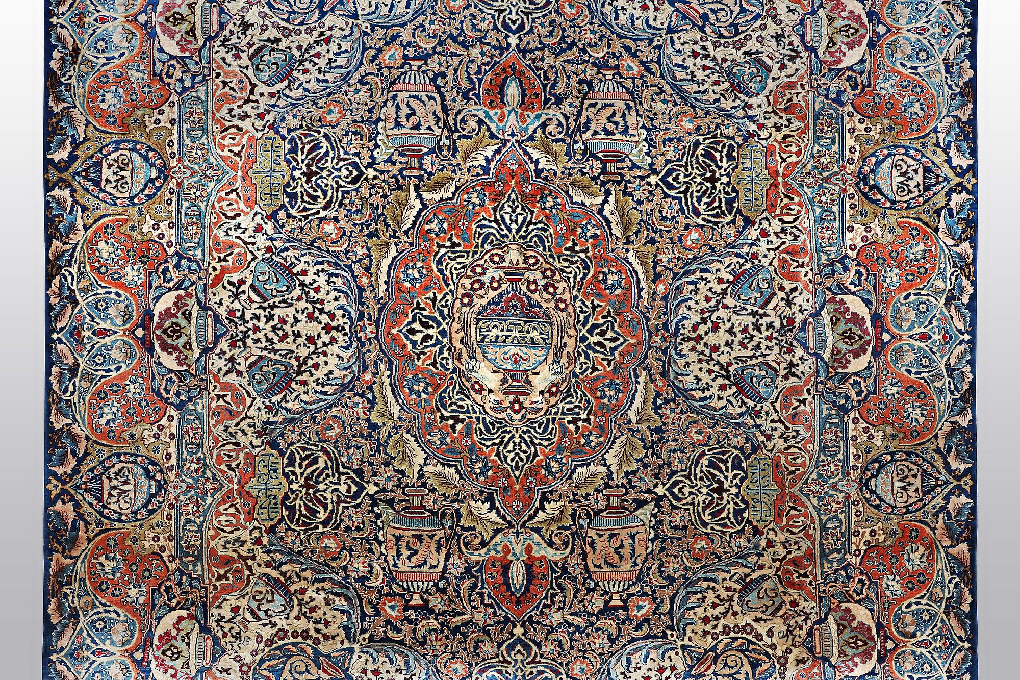 Matta, Kashmar, ca 393 x 302 cm.