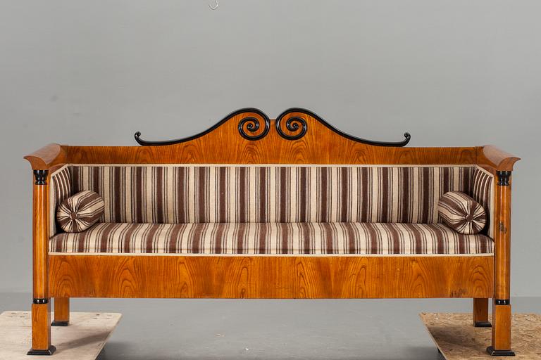 SOFFA, Karl Johan, 1800-talets mitt.