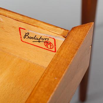 SÄNGBORD,ett par, Bodafors, 1900-talets andra hälft.