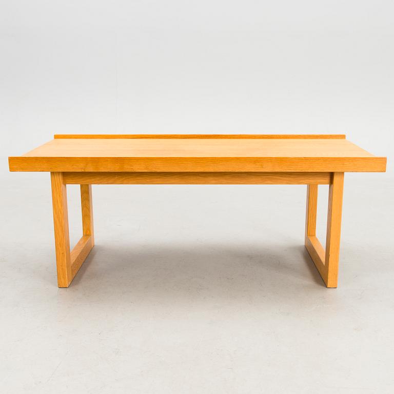 A 1960s 'Formula' bench / coffee table for Keravan Puusepäntehdas, Stockmann, Finland.