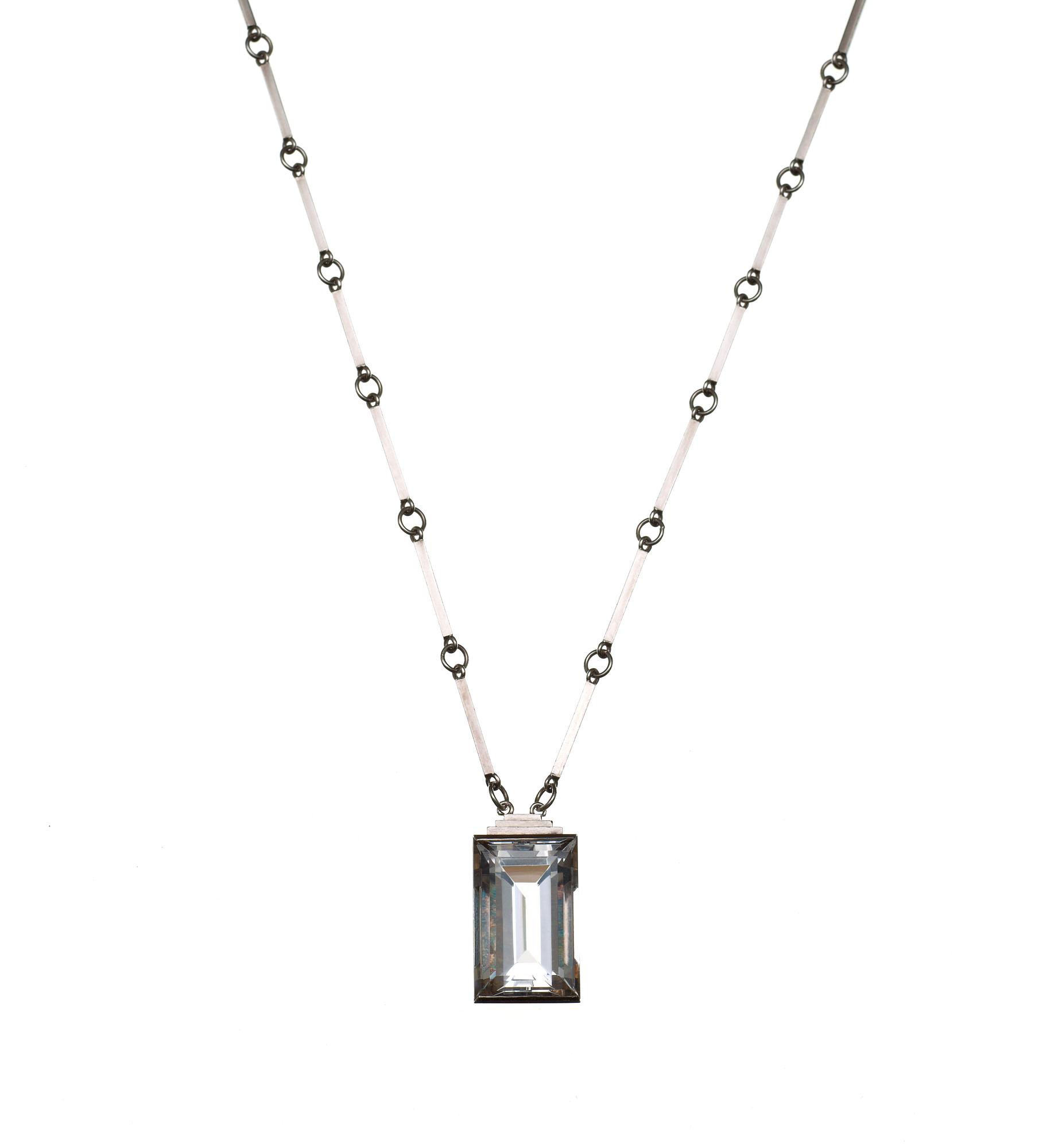 Wiwen Nilsson, A Wiwen Nilsson rock crystal pendant and chain, Lund 1944.