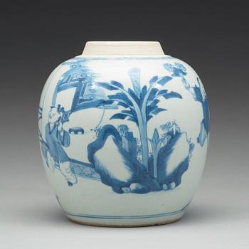 A blue and white jar, Qing dynasty, Kangxi (1662-1722).