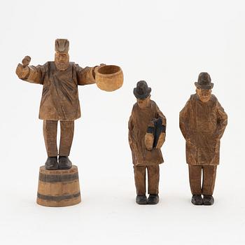 Axel Petersson Döderhultarn, sculptures, 7, carved and paitnted wood, signed.