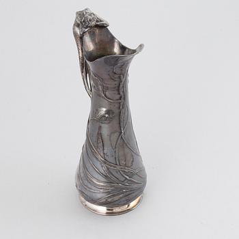 WÜRTTEMBERGISCHE METALLWARENFABRIK, kanna, jugend, försilvrad metall, Tyskland, 1900-talets början.