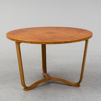 A 1930s table.