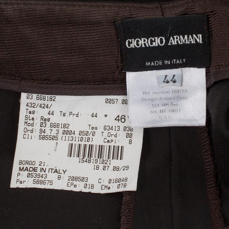 ARMANI, dräkt bestående av kavaj och byxa, italiensk storlek 44.
