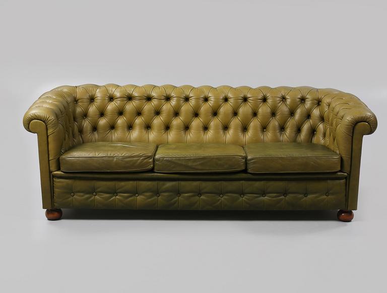SOFFA, chesterfieldmodell, 1900-talets andra hälft.