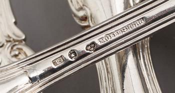 BESTICK, 22 delar, snarlika, silver, "Olga", bl a Gustaf Möllenborg, 1873/1895. Total vikt med stålblad 2033 g.