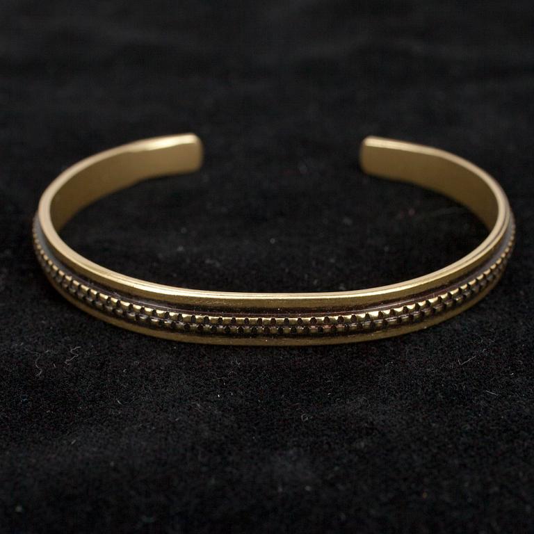 KORUJA, 12 kpl, pronssia, Kalevala Koru, sekä RIIPUS ja RINTAKORU, Suomi. 1900-luku.