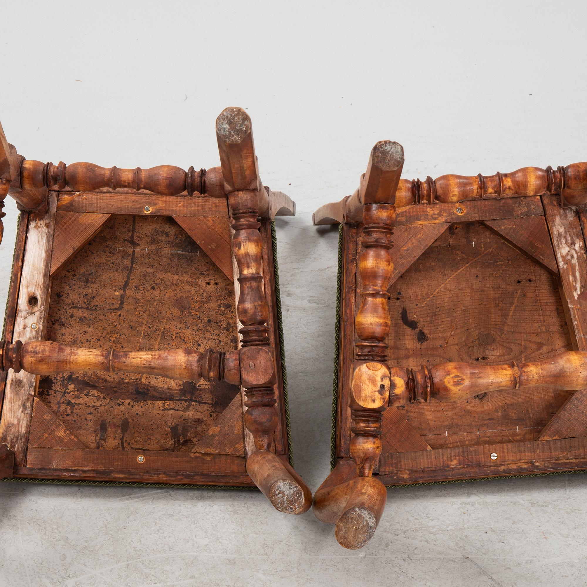 A pair of baroque chairs, early 18th Century.