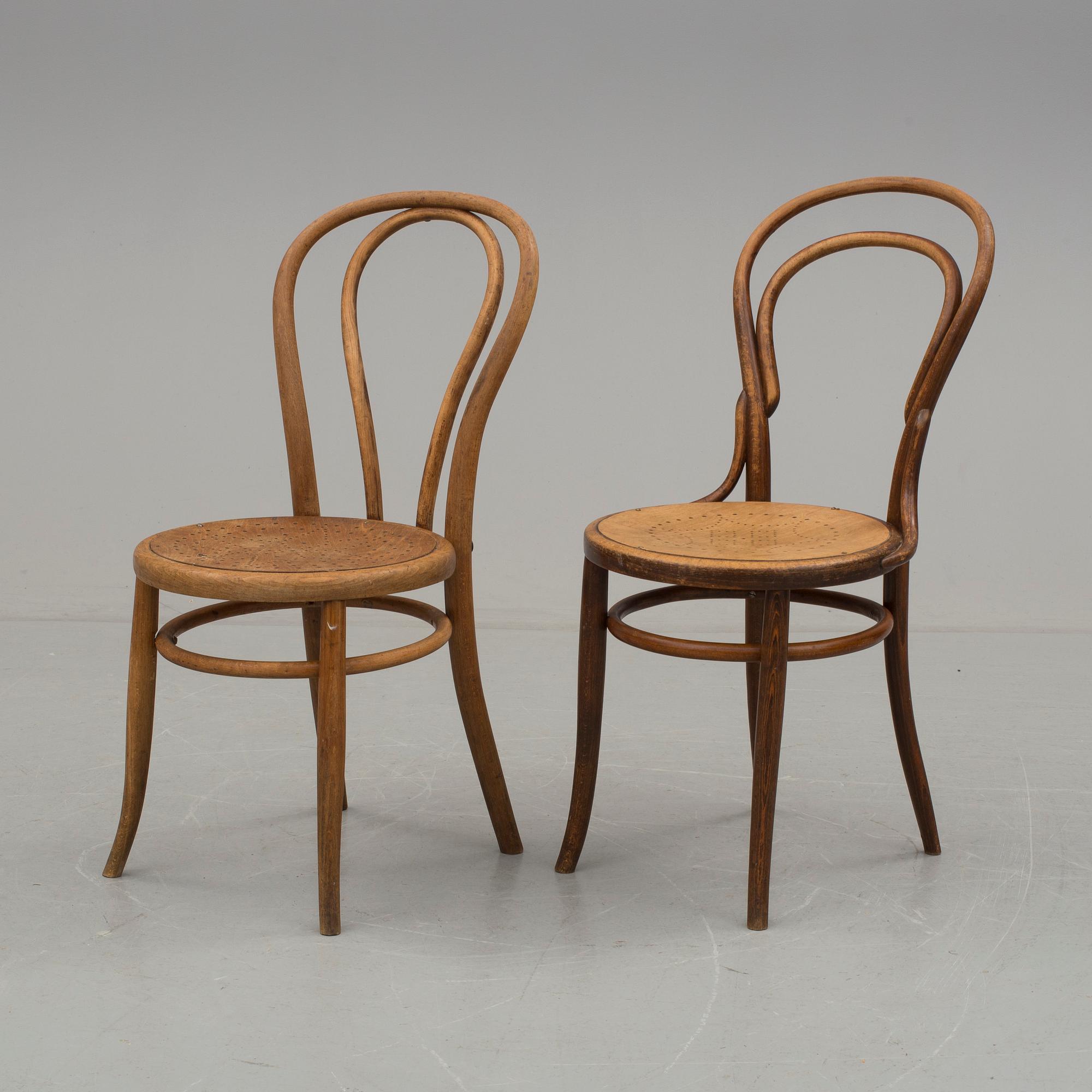 STOLAR, 2 st snarlika, cafémodell, 1900-talets början.