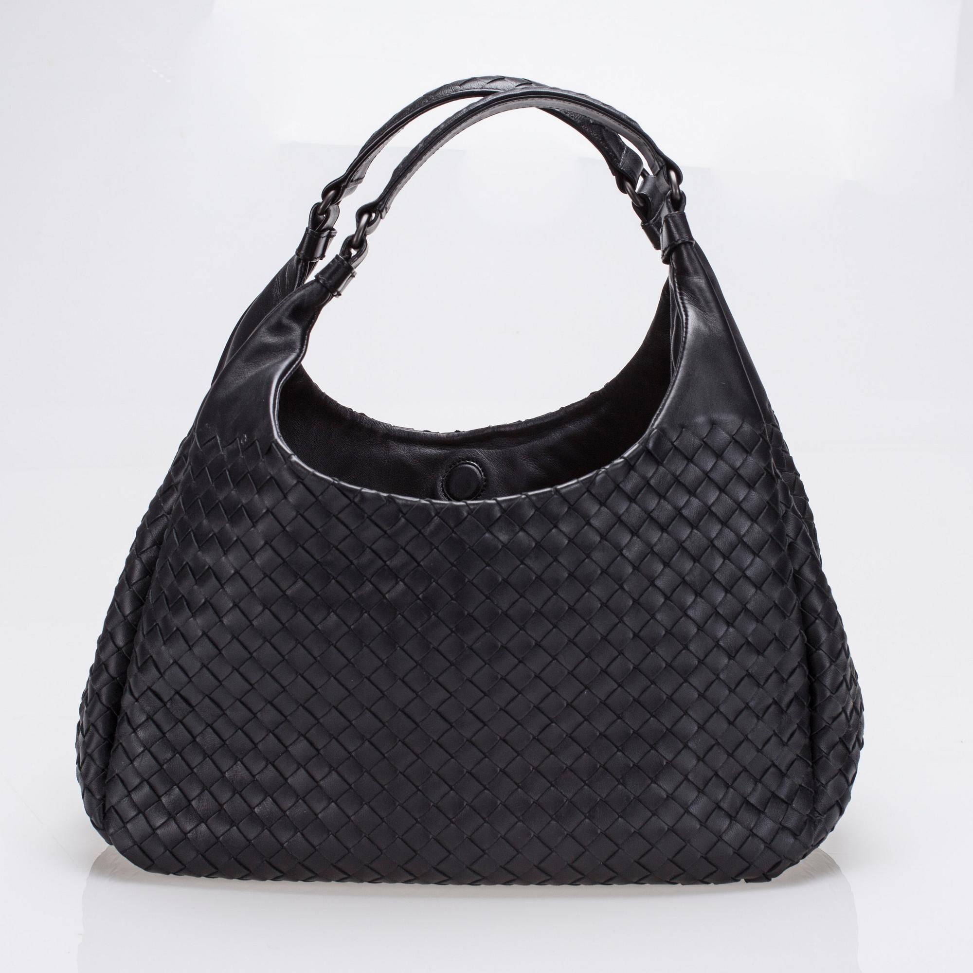 VÄSKA, Bottega Veneta.