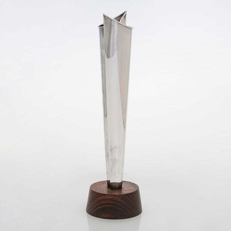 Tapio Wirkkala, a silver TW 228 'Flame' vase on a rosewood base, Kultakeskus, Hämeenlinna 1965.
