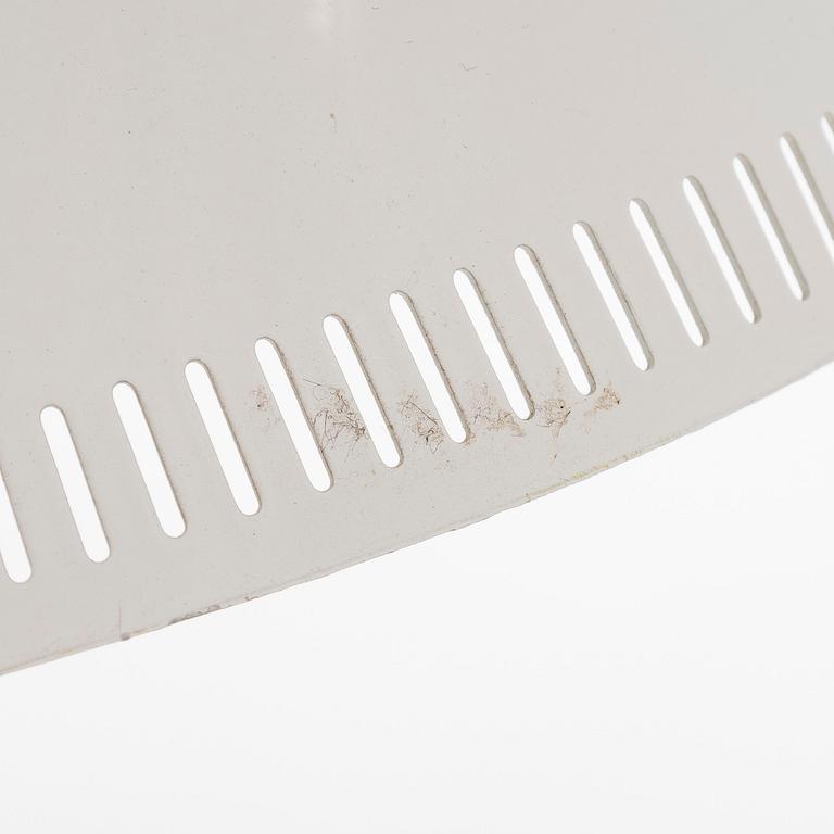 Paavo Tynell, A mid-20th-century '9227' table lamp for Idman, Finland.