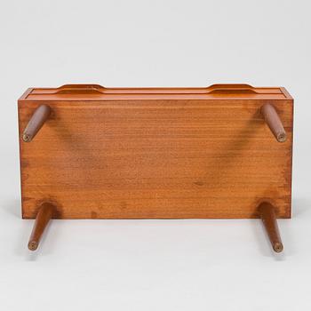 Byrå, teak, Danmark, 1900-talets mitt.