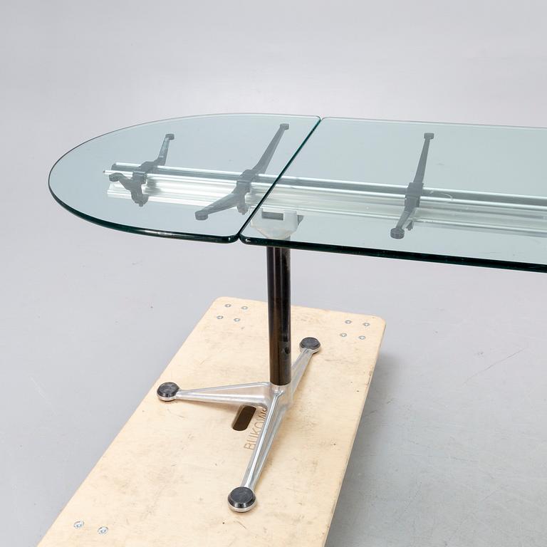 A Bruce Burdick 1980s glass and metall table for Herman Miller/Burdicks groups.