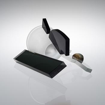 HEIKKI ORVOLA, GLASSKULPTUR. Sign. Heikki Orvola, Nuutajärvi Notsjö 1994.