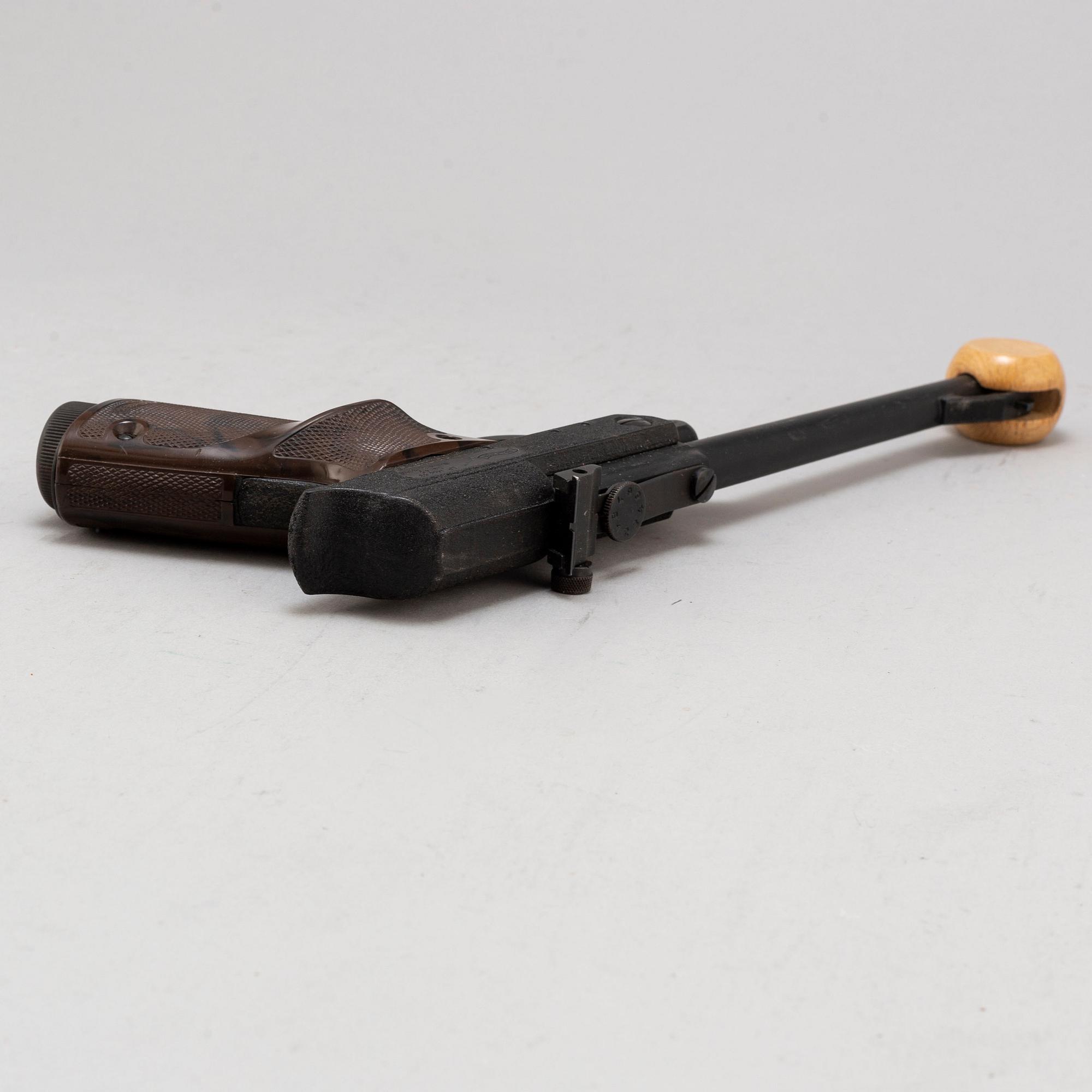 LUFTPISTOL, Walther LP mod. 53 cal 4,5, Tyskland. I produktion 1953-1976.