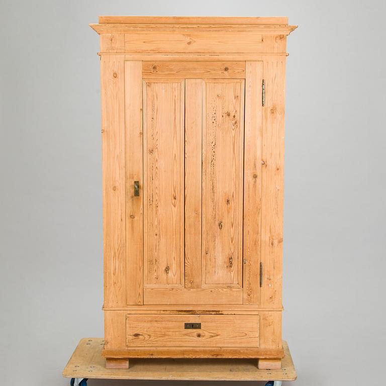 Cupboard. Folk art, Denmark, late 19th century.