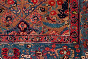 Matto, a semi-antique Yazd probably, ca 409-420 x 325,5-333,5 cm.