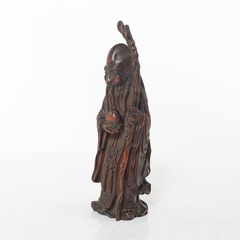 A Chinese Shoulao bamboo figure, Qing dynasty (1644-1912).