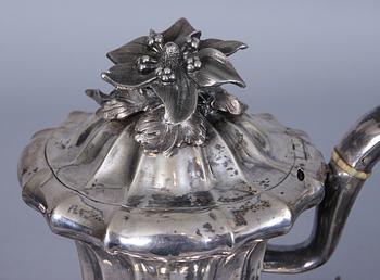 KAFFEKANNA, silver, Gustaf Möllenborg, Stockholm, 1846, 751 gram.