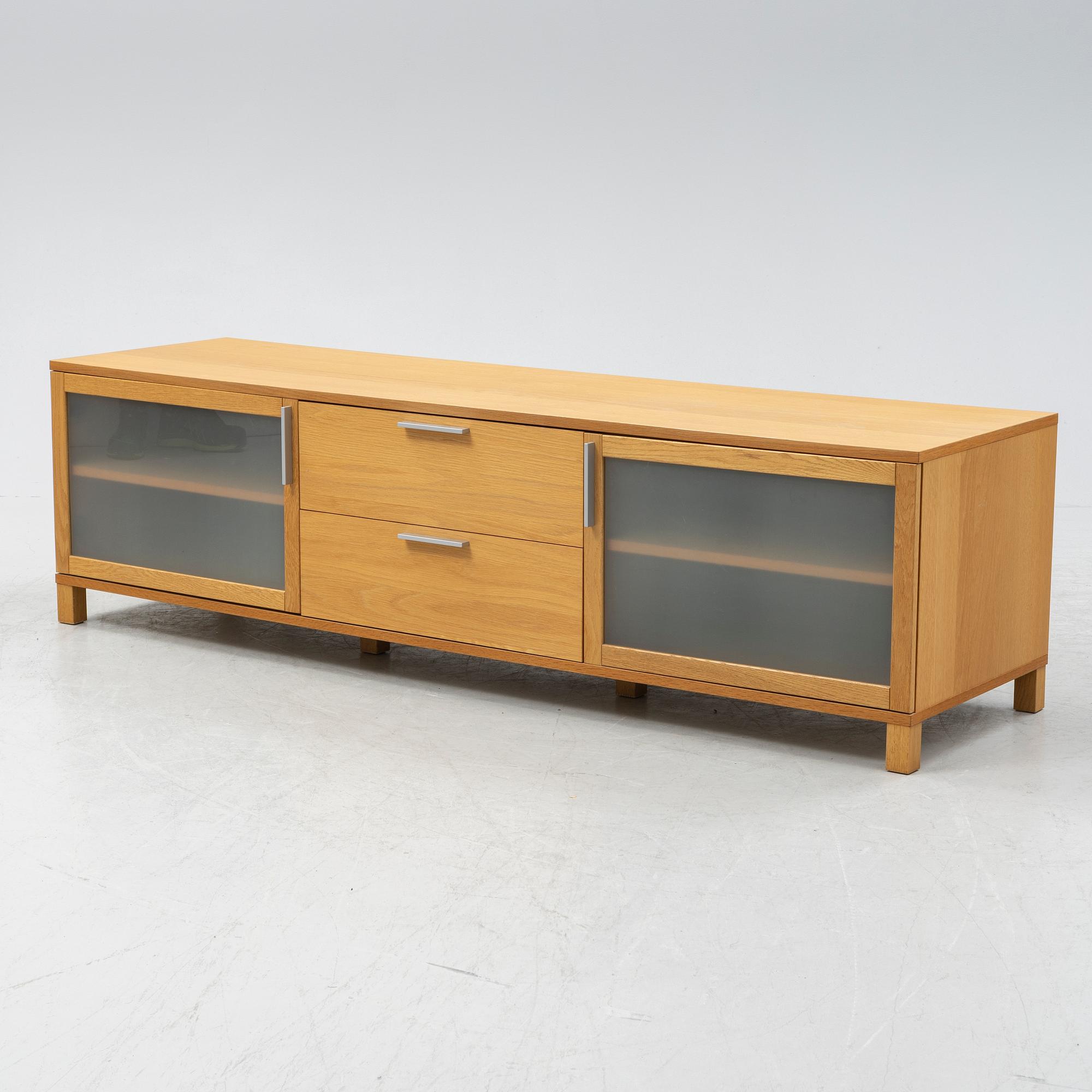 Sideboard, "Azzaro", Voice.
