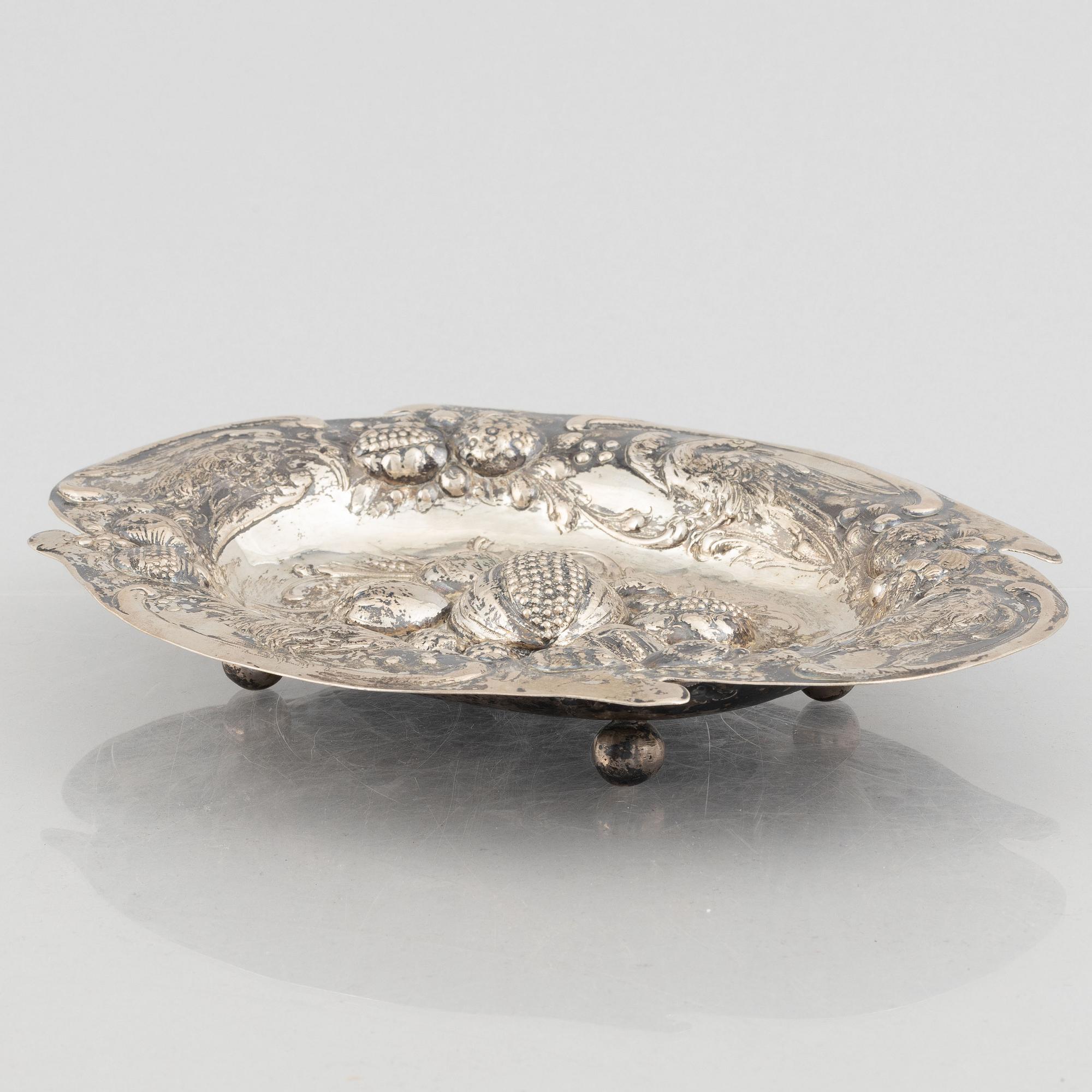 Serving tray, silver 800, Baroque style, 20th Century.