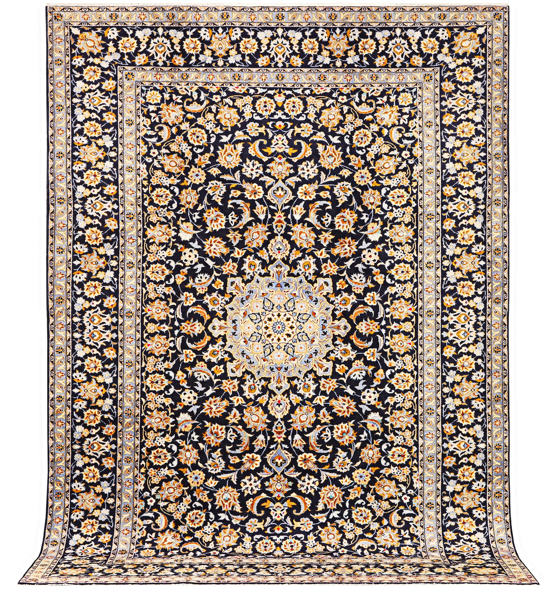 Matta, Keshan, ca. 367 x 241 cm.