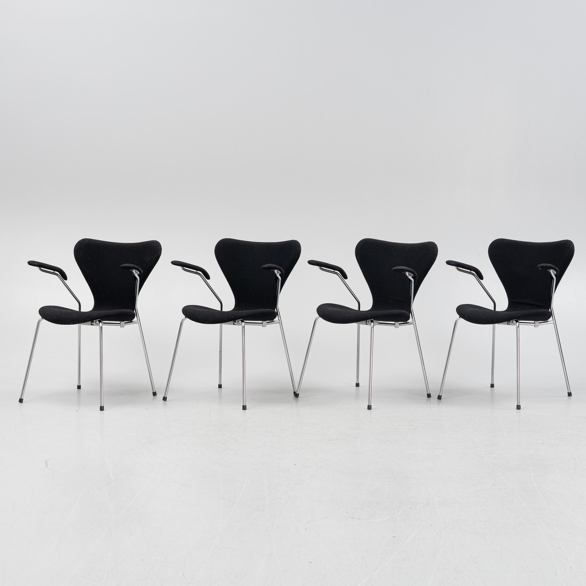 Arne Jacobsen, karmstolar, 4 st, "Sjuan", Fritz Hansen, 2000-tal.