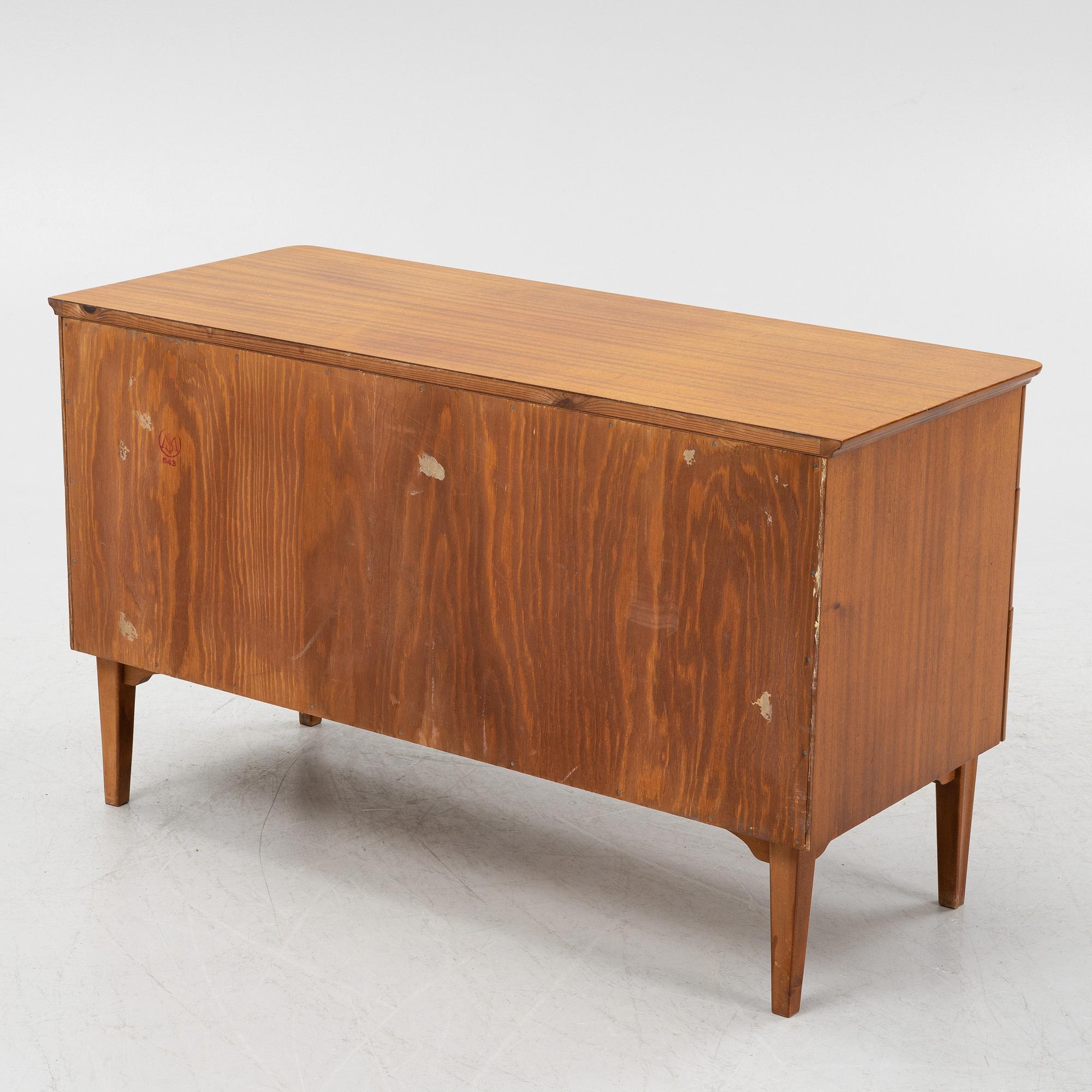 Byrå, Swedish Modern, Garvaregårdens Snickeri AB, SMI, Kisa, 1940/50-tal.