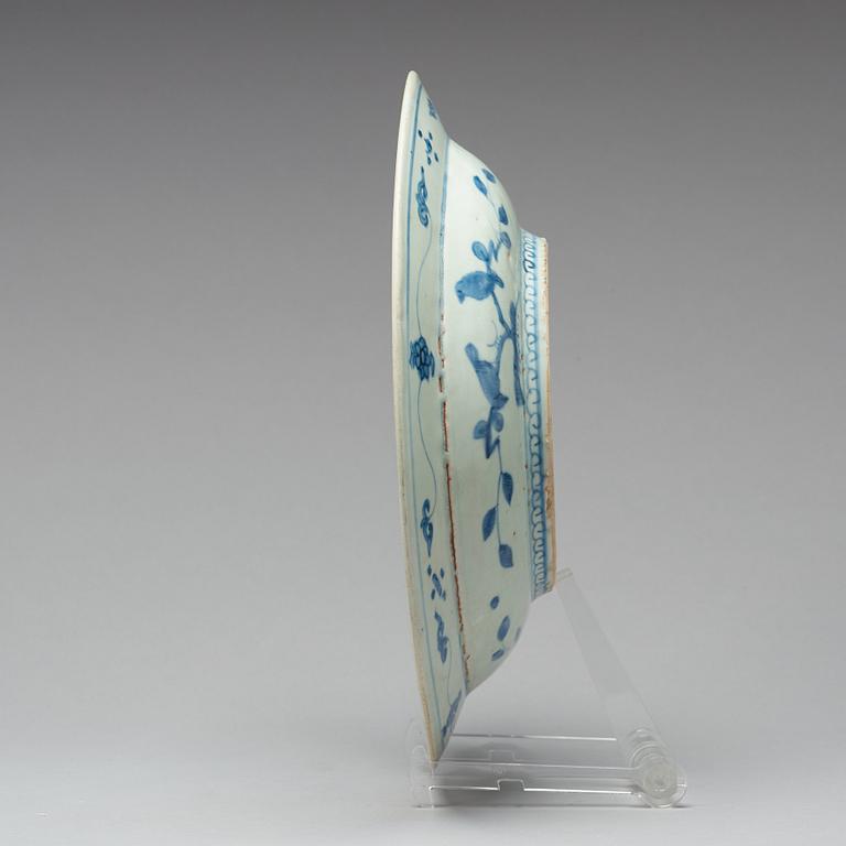 A blue and white dish, Ming dynasty, 17th Century.