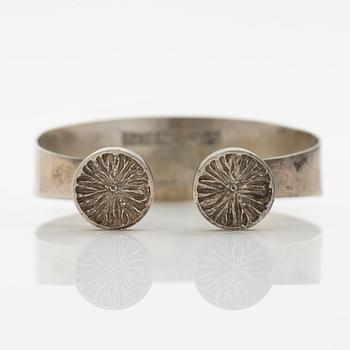 Åke Lindström för Bengt Hallberg, armring, silver.