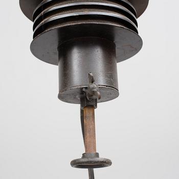 LAMPA/STRÅLKASTARE, 2 stycken, 1900-talets första hälft.