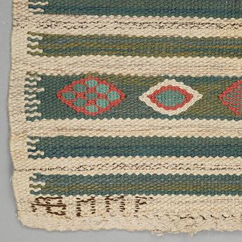 Barbro Nilsson, MATTO, "Krusbär", flat weave, ca 125 x 60 cm, signed AB MMF BN.