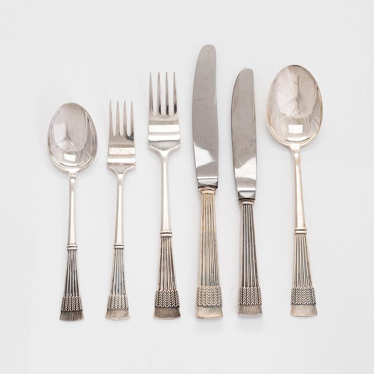 Mauno Honkanen, an 115-piece set of 'Tähkä' silver cutlery, Tillander Helsinki. In wooden box.