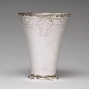 A Swedish 18th century parcel-gilt silver beaker, mark of Axel Johan Limnell, Växjö 1757.