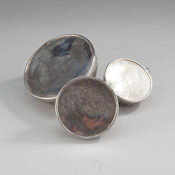 TESERVIS, 3 delar, silver, Grish Chunder Dutt, Bhovanipore, Calcutta, Indien. Vikt 888 g.